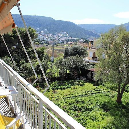 Apartment Sea View In Front Of The Beach Of Agia Marina Pórto Ráfti Exterior photo